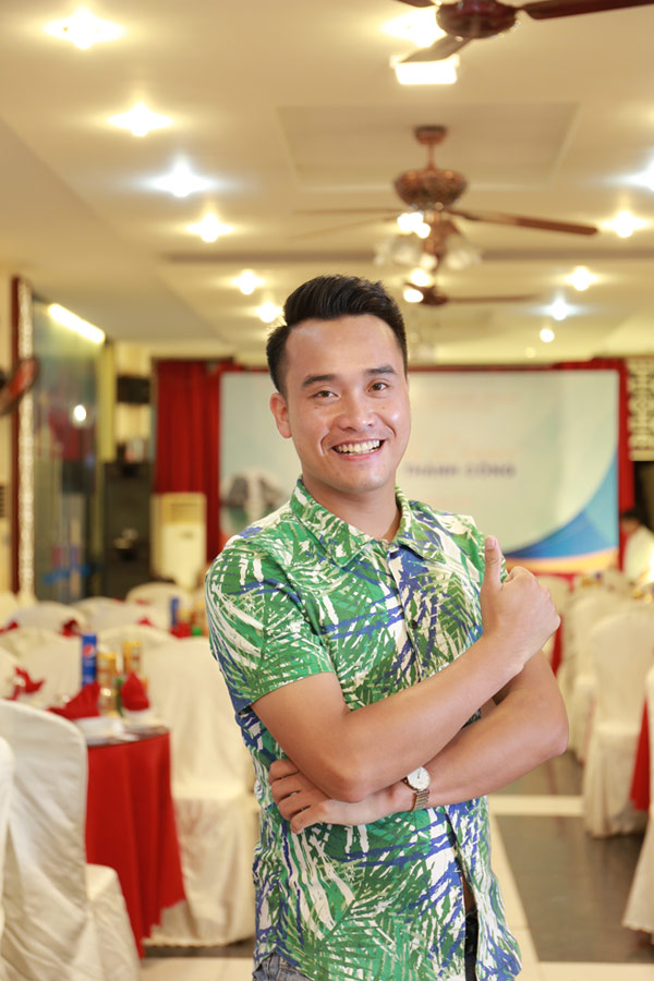 Tiến Vũ – MC đang khiến cư dân mạng dậy sóng